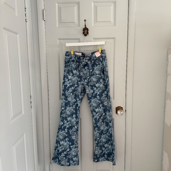 Gap × LoveShackFancy High Rise Floral ‘70s Flare Jeans - Picture 3 of 7